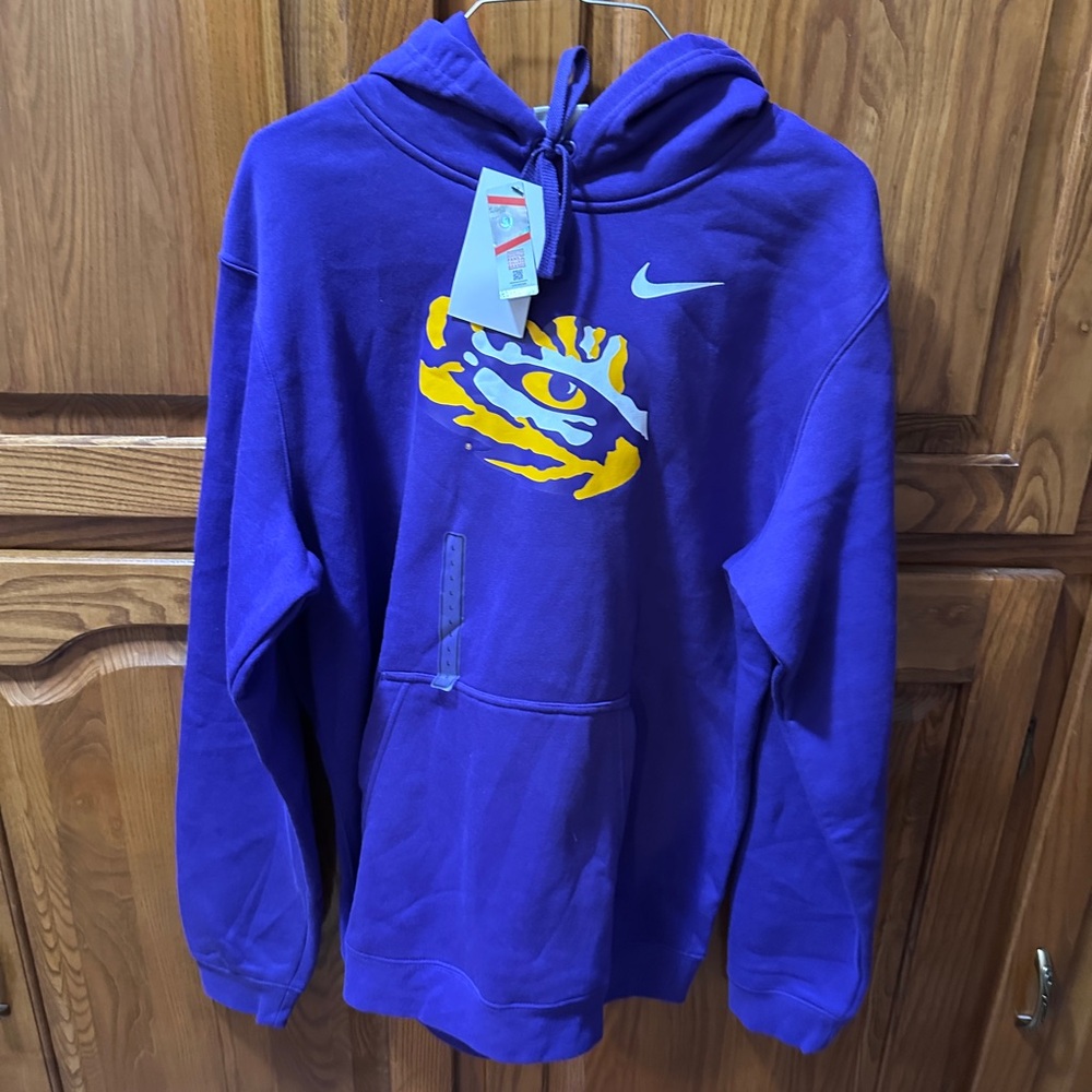 Nike Purple Sweatshirt with Unique Graphic Mens Size L. NEW‎